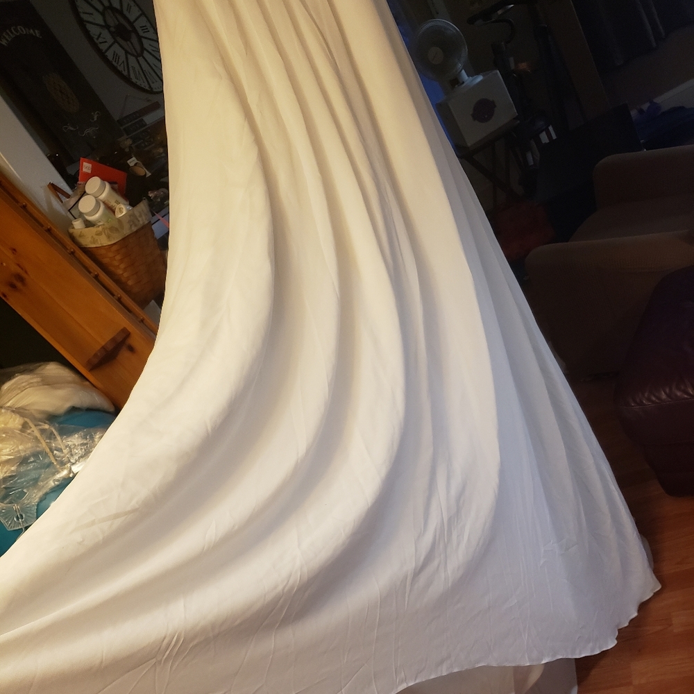 Wedding dress - Picture 6 of 6
